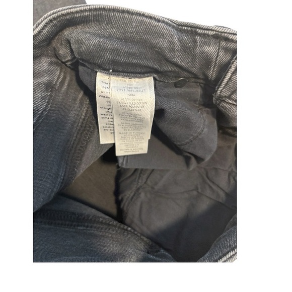 Good American High Waisted Flare Jeans - Picture 4 of 4